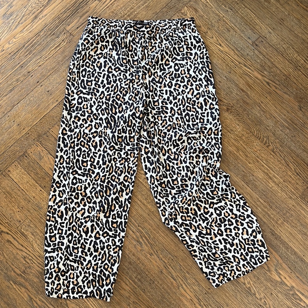 Banana Republic cheetah print pants L silk like